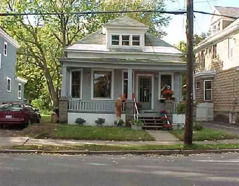 1041 Regent St, Schenectady, NY 12309 photo 1