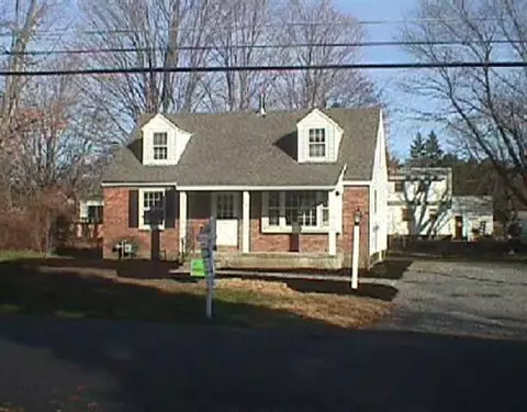 5 Sutherland Dr, Schenectady, NY 12302 photo 3