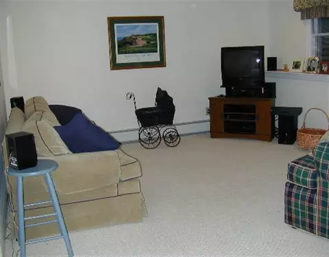 74 Union Ave, Delmar, NY 12054 photo 5
