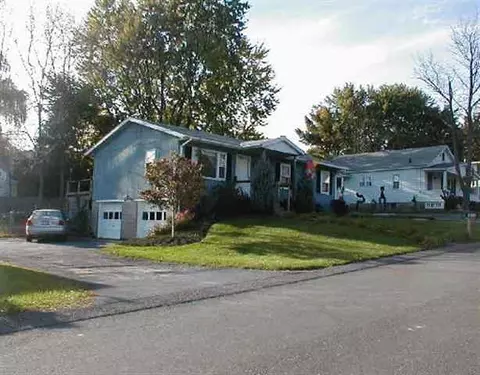 1256 Frantzke Ave, Schenectady, NY 12309 photo 2