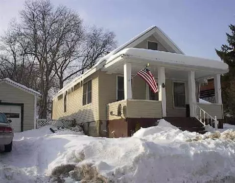 11 Rockefeller Rd, Delmar, NY 12054 photo 2