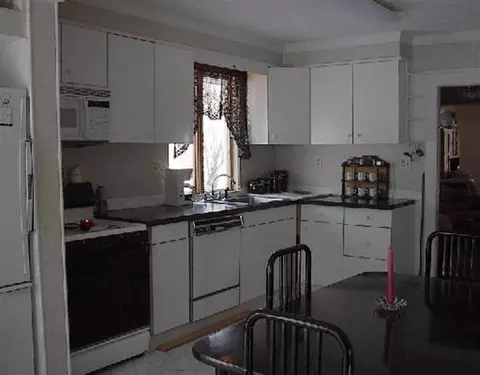 11 Rockefeller Rd, Delmar, NY 12054 photo 3