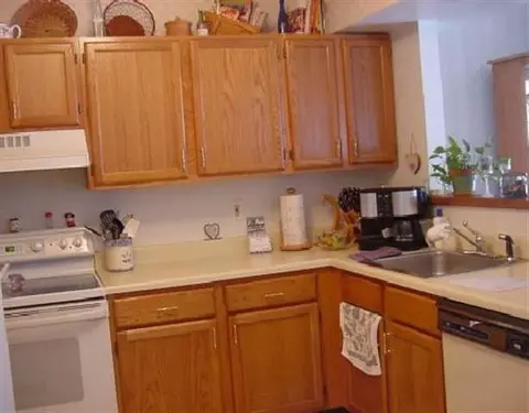 12 Brigantine Dr, Waterford, NY 12188 photo 4