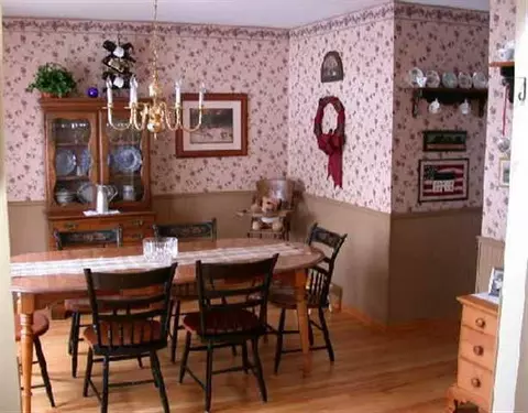 46 Henderson Rd, Glenmont, NY 12077 photo 4