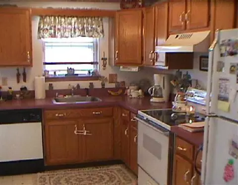 441 Chadwick Rd, Schenectady, NY 12304 photo 5
