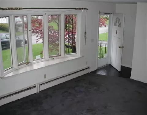 3328 Marie St, Schenectady, NY 12304 photo 3