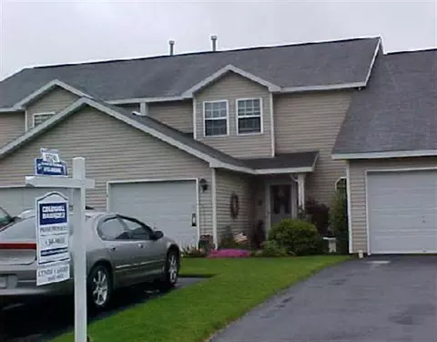 93 Marsdale Ct, Selkirk, NY 12158 photo 1