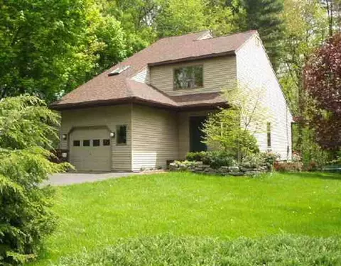 6 Lake Pl, Delmar, NY 12054 photo 1