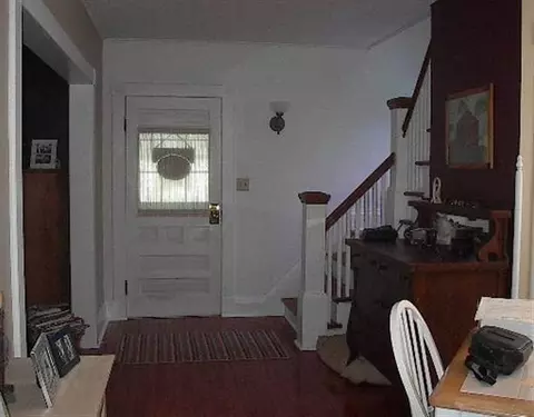 10 Stratton Pl, Delmar, NY 12054 photo 3