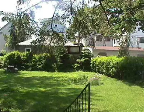 1068 Holland Rd, Schenectady, NY 12303 photo 2
