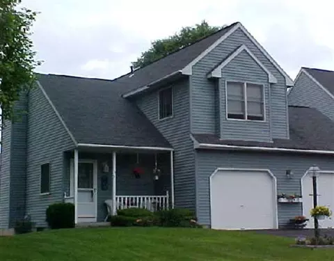 105 Cooks Ct, Waterford, NY 12188 photo 1