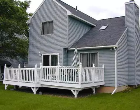 105 Cooks Ct, Waterford, NY 12188 photo 2