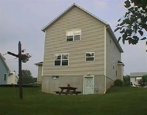 37 Trinity Pl, Selkirk, NY 12158 photo 2