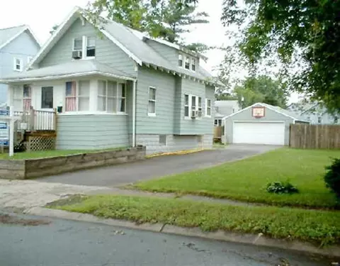 41 Roosevelt Ave, Schenectady, NY 12304 photo 2