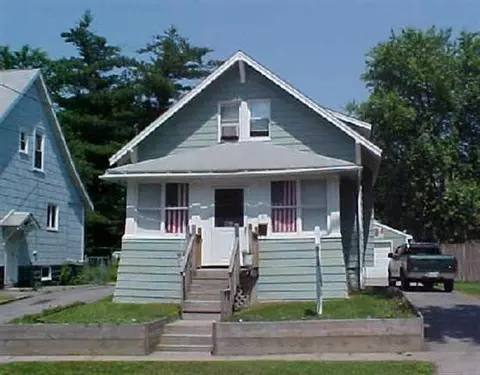 41 Roosevelt Ave, Schenectady, NY 12304 photo 1