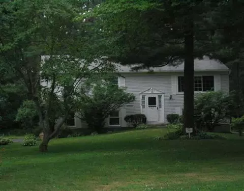 3248 Lydius St, Schenectady, NY 12303 photo 1