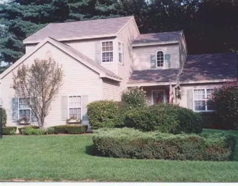 18 Commons Blvd, Clifton Park, NY 12065 photo 1