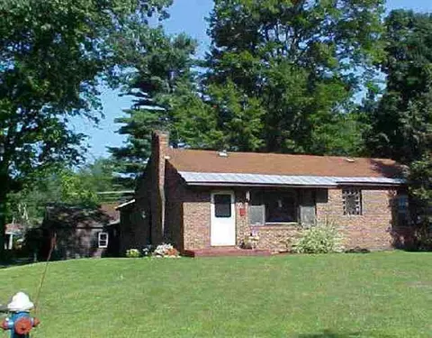 24 Willow Ln, Schenectady, NY 12302 photo 1