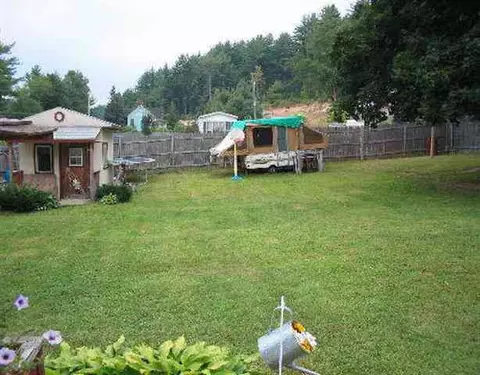 65 Wall St, Corinth, NY 12822 photo 9