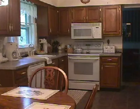 88 Fairlawn Dr, Selkirk, NY 12158 photo 3