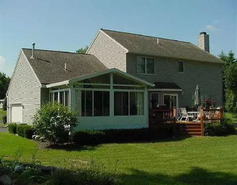 14 Nadeau Rd, Clifton Park, NY 12065 photo 5