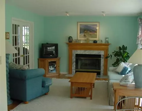 14 Nadeau Rd, Clifton Park, NY 12065 photo 7