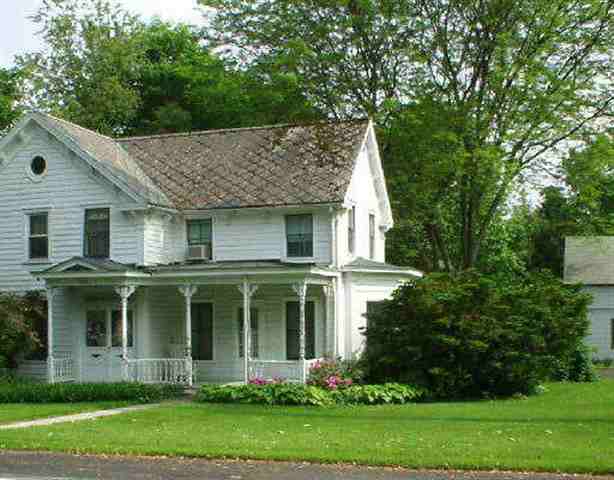 522 Bridge St, South Bethlehem, NY 12161 photo 1