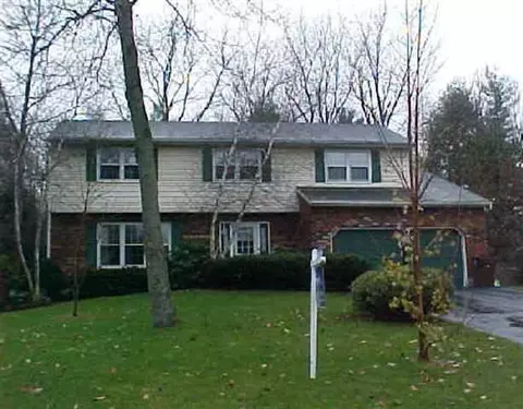 38 Dover Dr, Delmar, NY 12054 photo 1