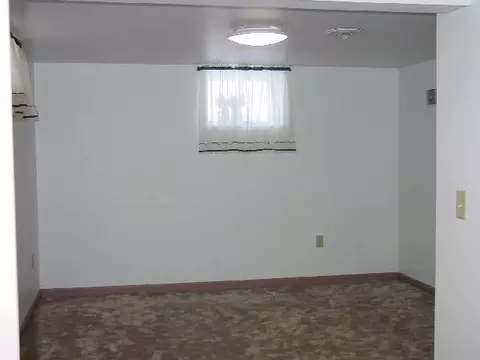155 Marshall Ave, Schenectady, NY 12304 photo 2