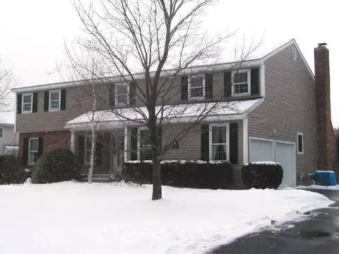 25 Boylston Dr, Delmar, NY 12054 photo 1