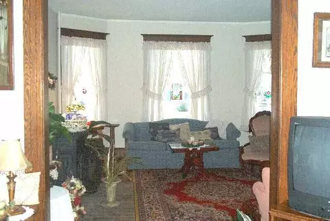 1066 Waverly Pl, Schenectady, NY 12308 photo 5