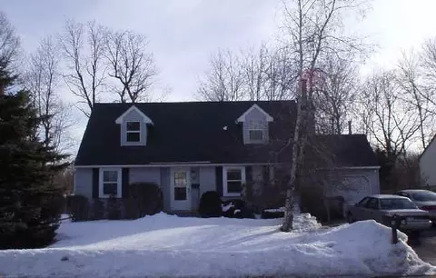 35 Hancock Dr, Glenmont, NY 12077 photo 1