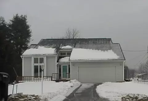 27 Plant Rd, Halfmoon, NY 12065 photo 1