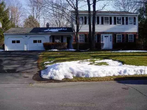 88 Carstead Dr, Slingerlands, NY 12159 photo 1