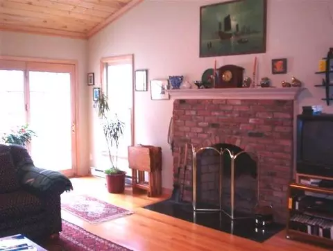 37 Lyons Ave, Delmar, NY 12054 photo 4
