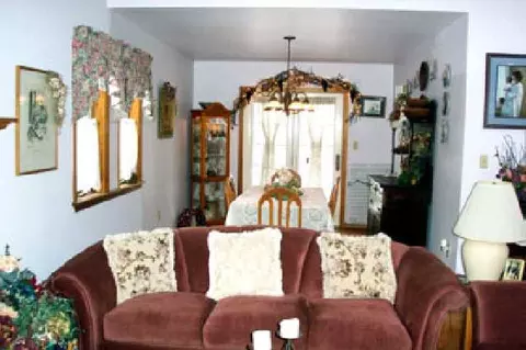 4 Knollwood Dr, Saratoga Springs, NY 12866 photo 4