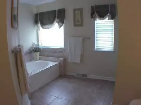 14 Burton Dr, Malta, NY 12020 photo 8