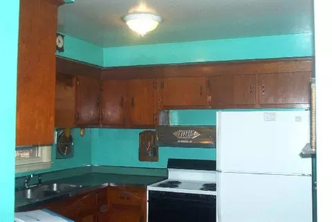 140 Marriott Ave, Schenectady, NY 12304 photo 4