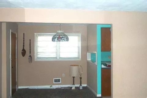 140 Marriott Ave, Schenectady, NY 12304 photo 2