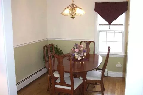 35 Harrison Ave, Delmar, NY 12054 photo 3