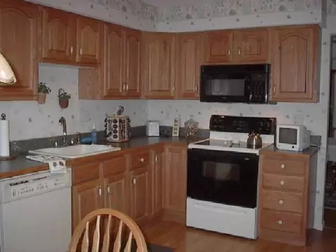 43 Constitution Dr, Glenmont, NY 12077 photo 7