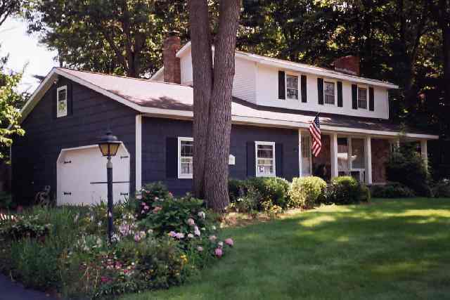 421 E Lucille La, Schenectady, NY 12306 photo 1
