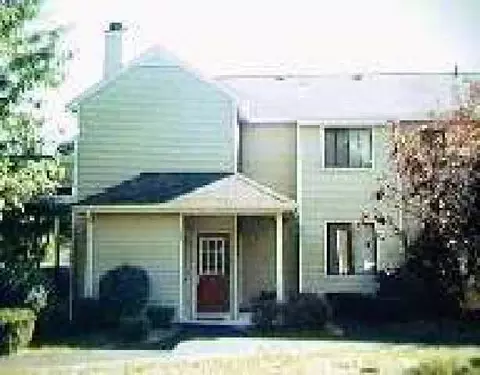 203 Burgoyne Dr, Clifton Park, NY 12065 photo 1