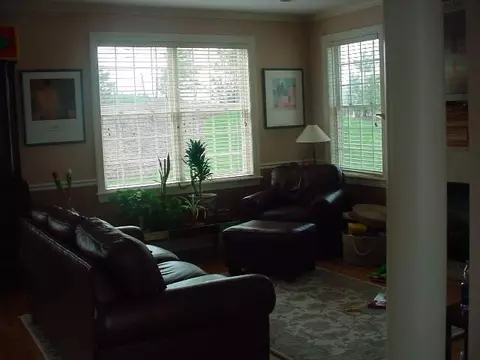 19 La Grange Rd, Delmar, NY 12054 photo 2