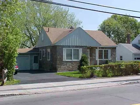 310 Rosa Rd, Schenectady, NY 12308 photo 1