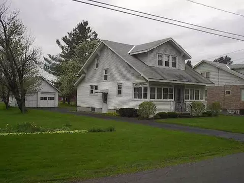 23 Magee Dr, Glenmont, NY 12077 photo 1