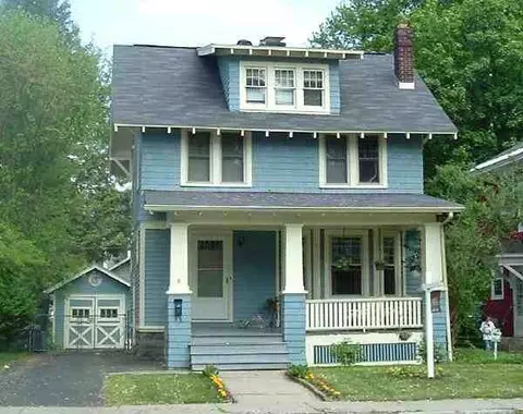826 Lakewood Ave, Schenectady, NY 12309 photo 1