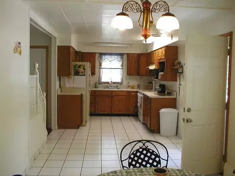154 Cliff St, Middleburgh, NY 12122 photo 3