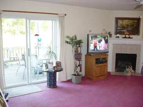 106 Trinity Pl, Selkirk, NY 12158 photo 6