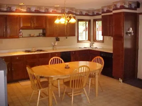 818 Lakewood Ave, Schenectady, NY 12309 photo 5
